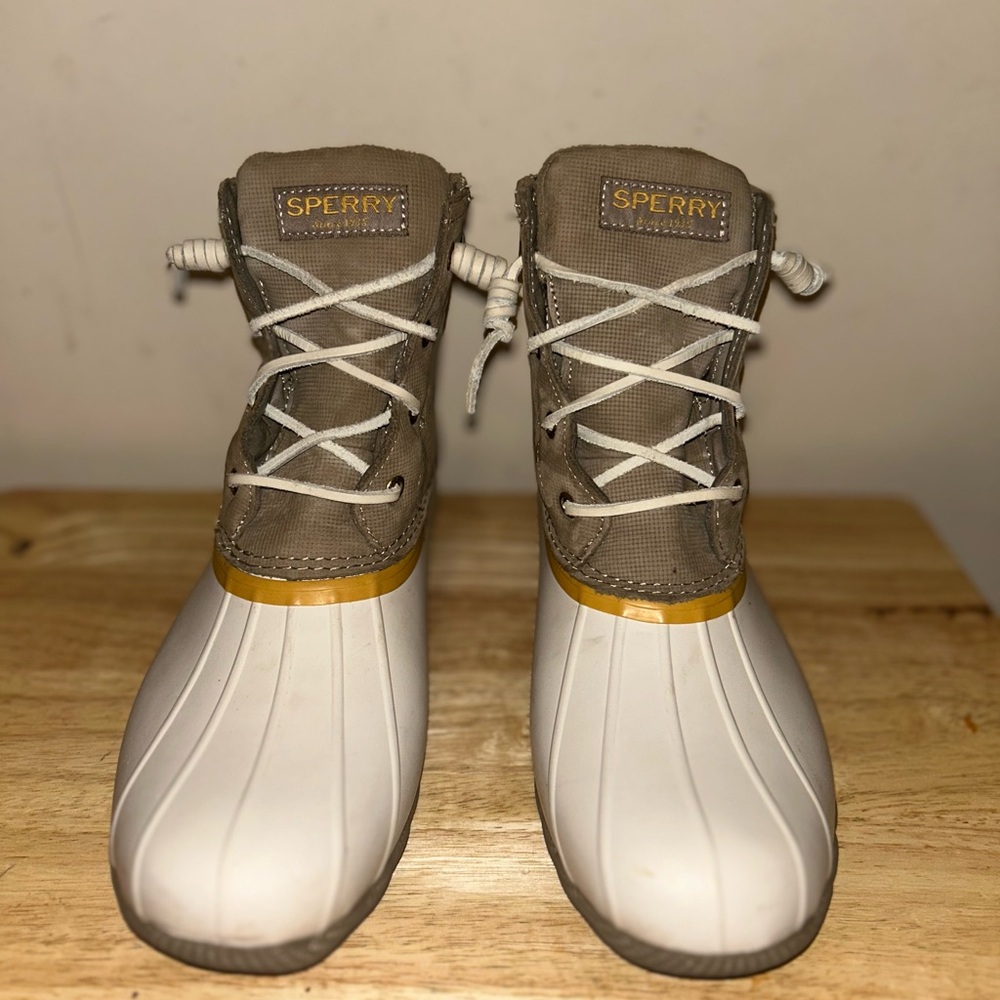 Sperry Women's Winter Boots - Brown and White